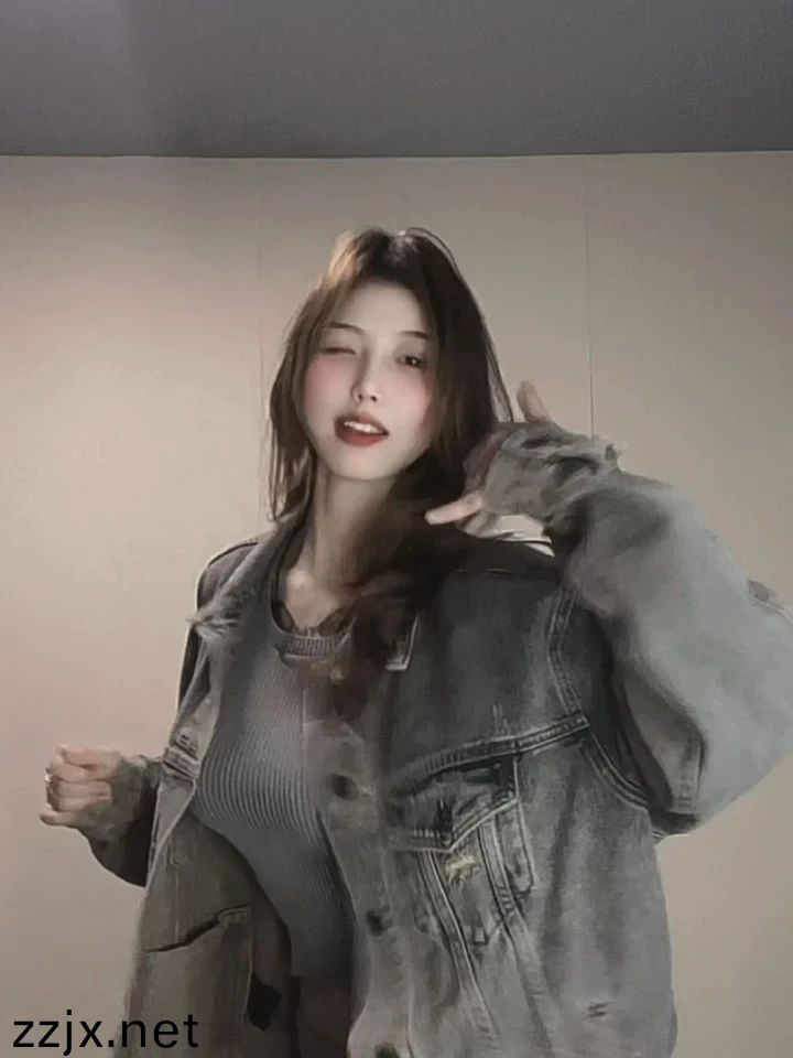 精品亚洲成AV人在线观看